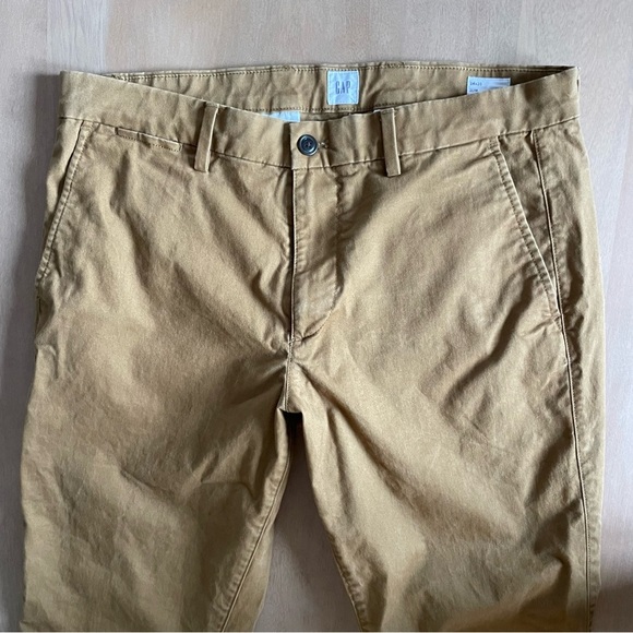 GAP Men's Brown Chinos - Picture 3 of 10